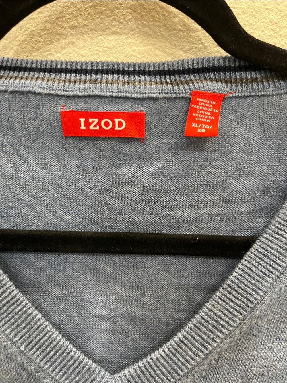 Izod Men’s V-Neck Sweater in Slate Blue size XL 100 % cotton - Picture 3 of 7